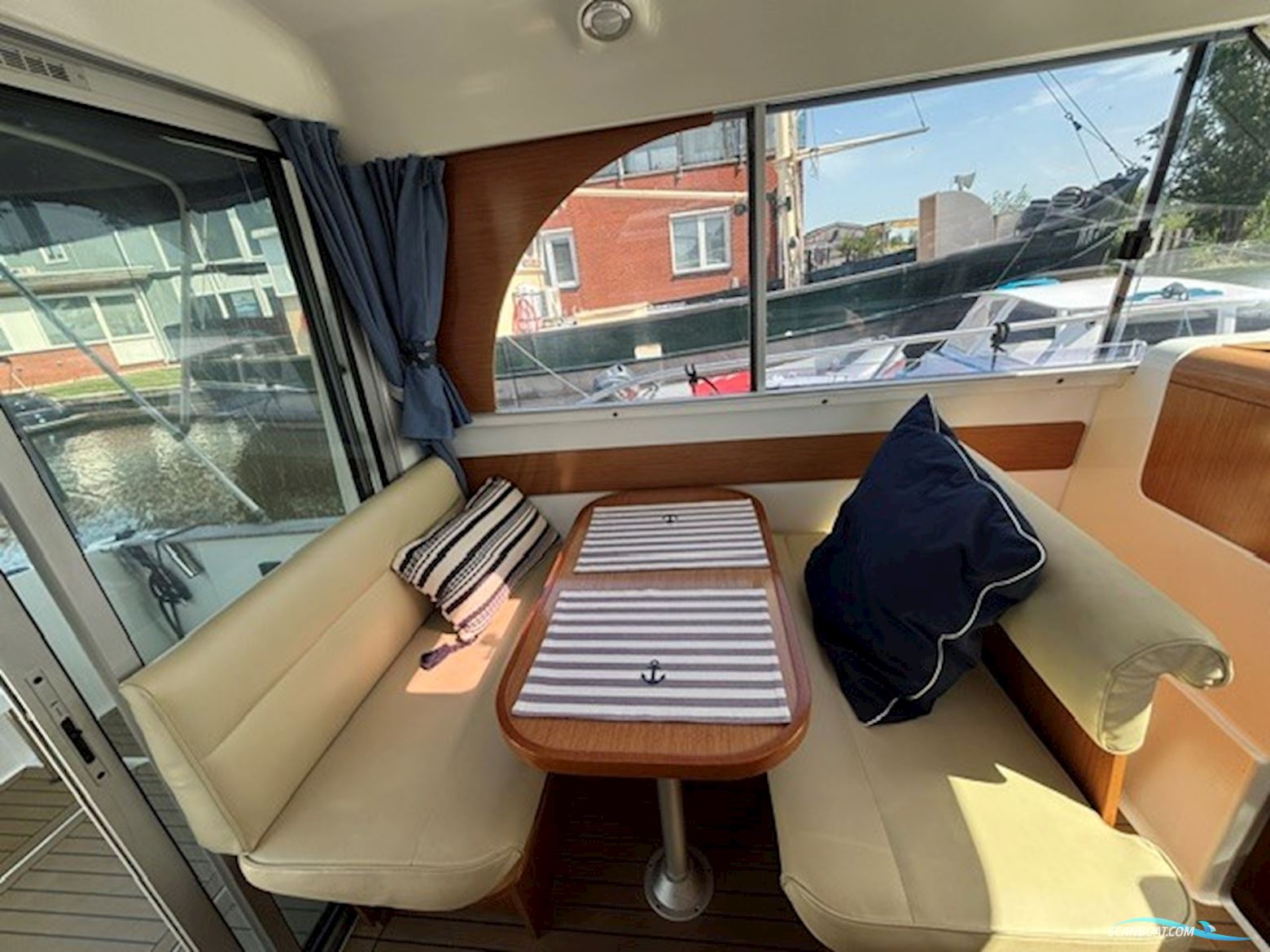 Beneteau Antaris 760