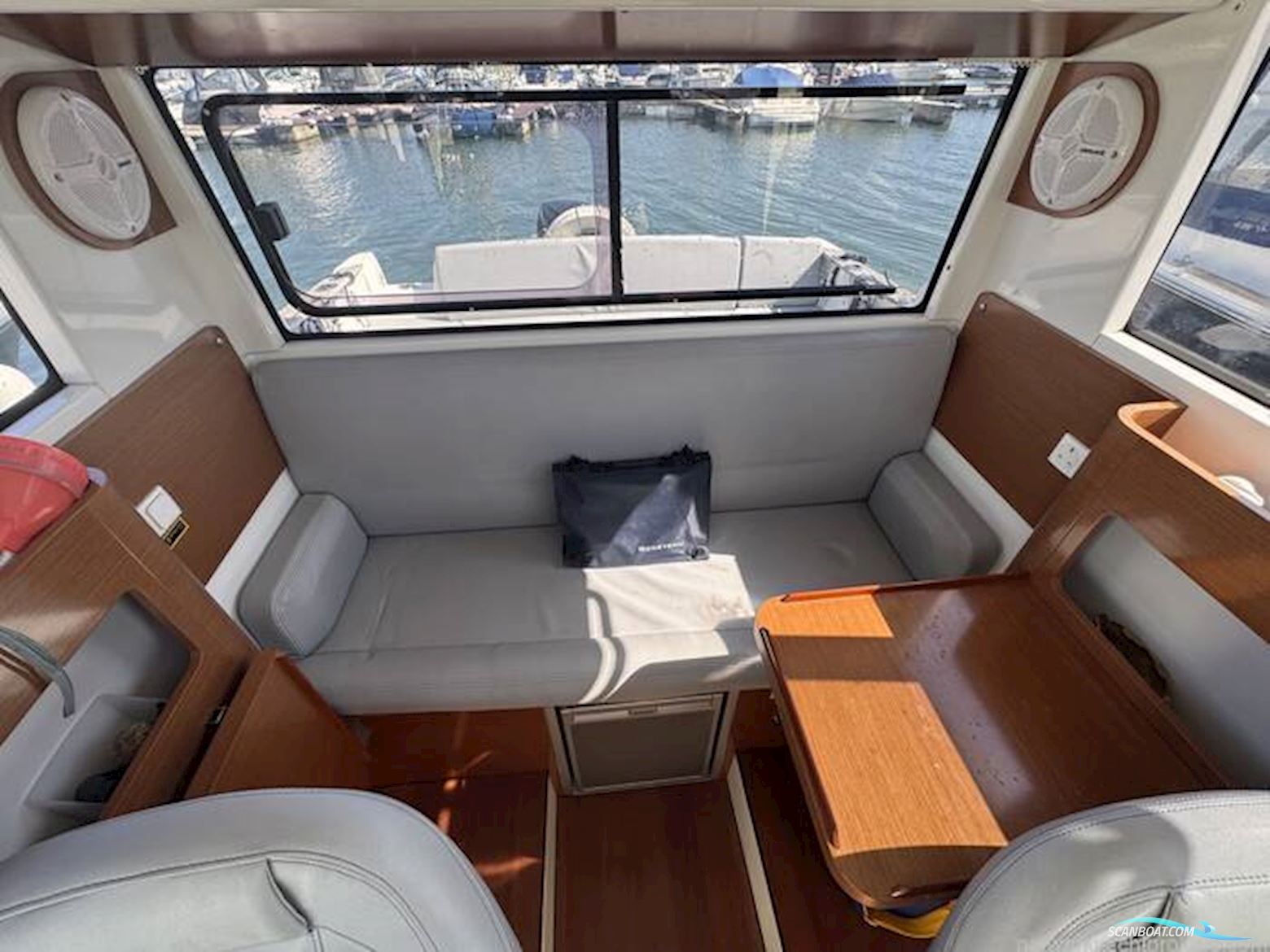 Beneteau Barracuda 9