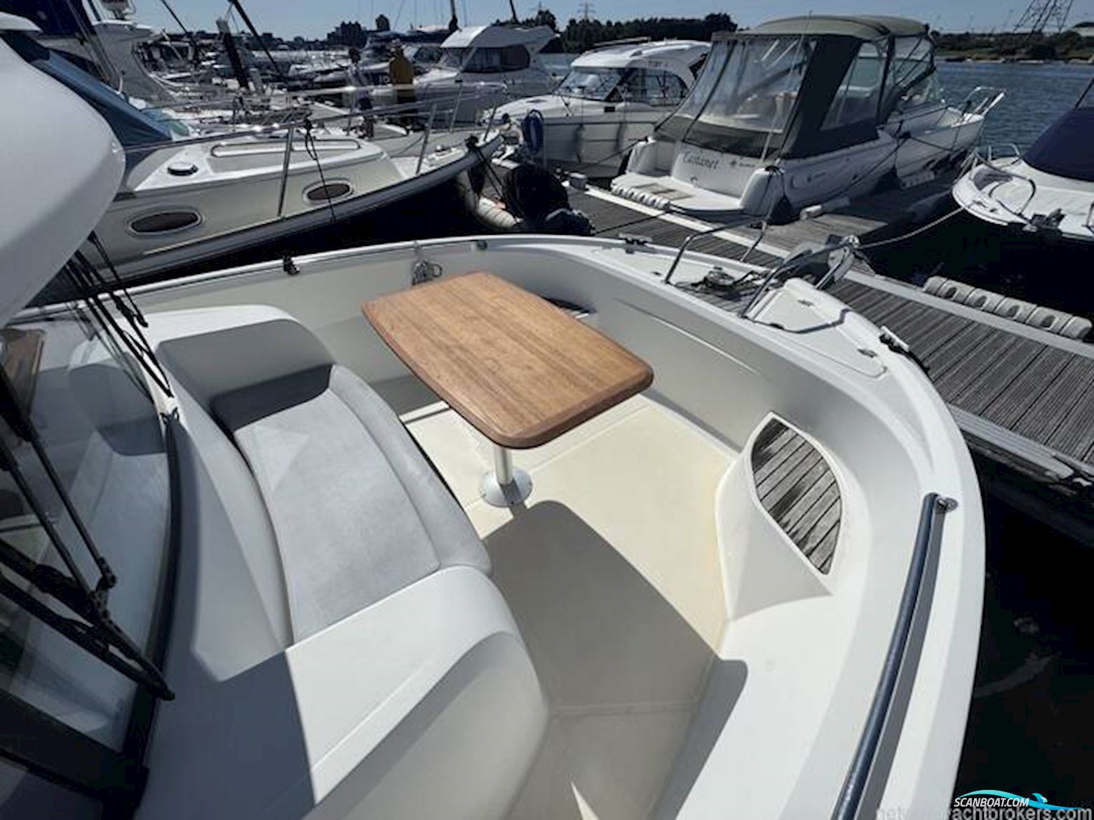 Beneteau Barracuda 9