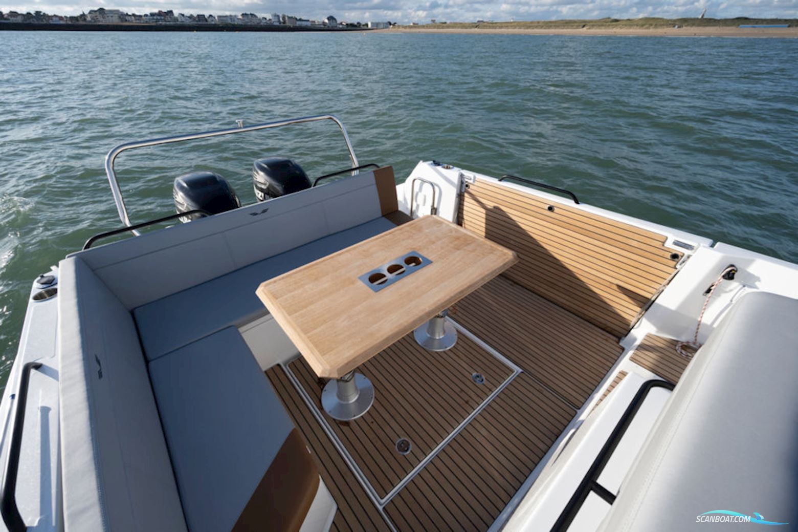 Beneteau Flyer 9 SUNdeck