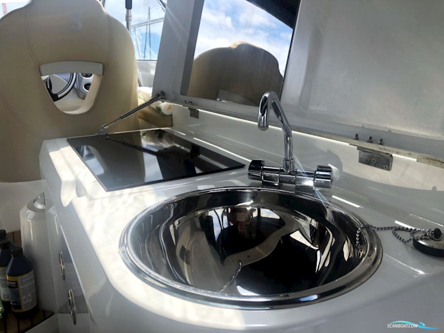 Beneteau Monte Carlo 37 Sports Cruiser