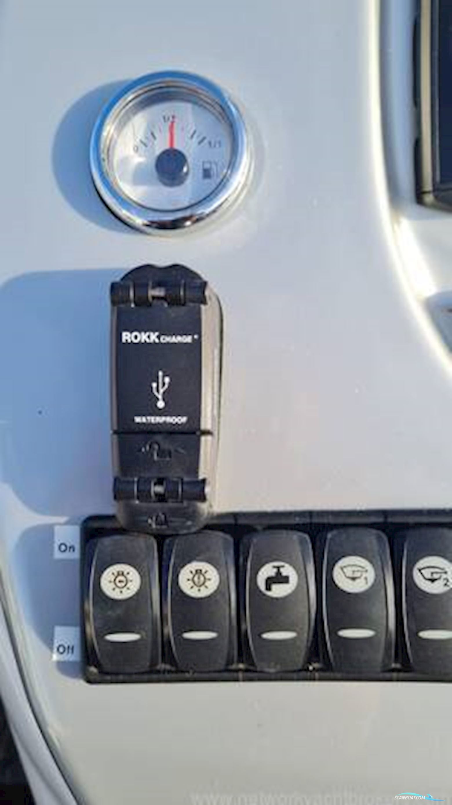 Beneteau Rubis 750 Flyer Sun Deck