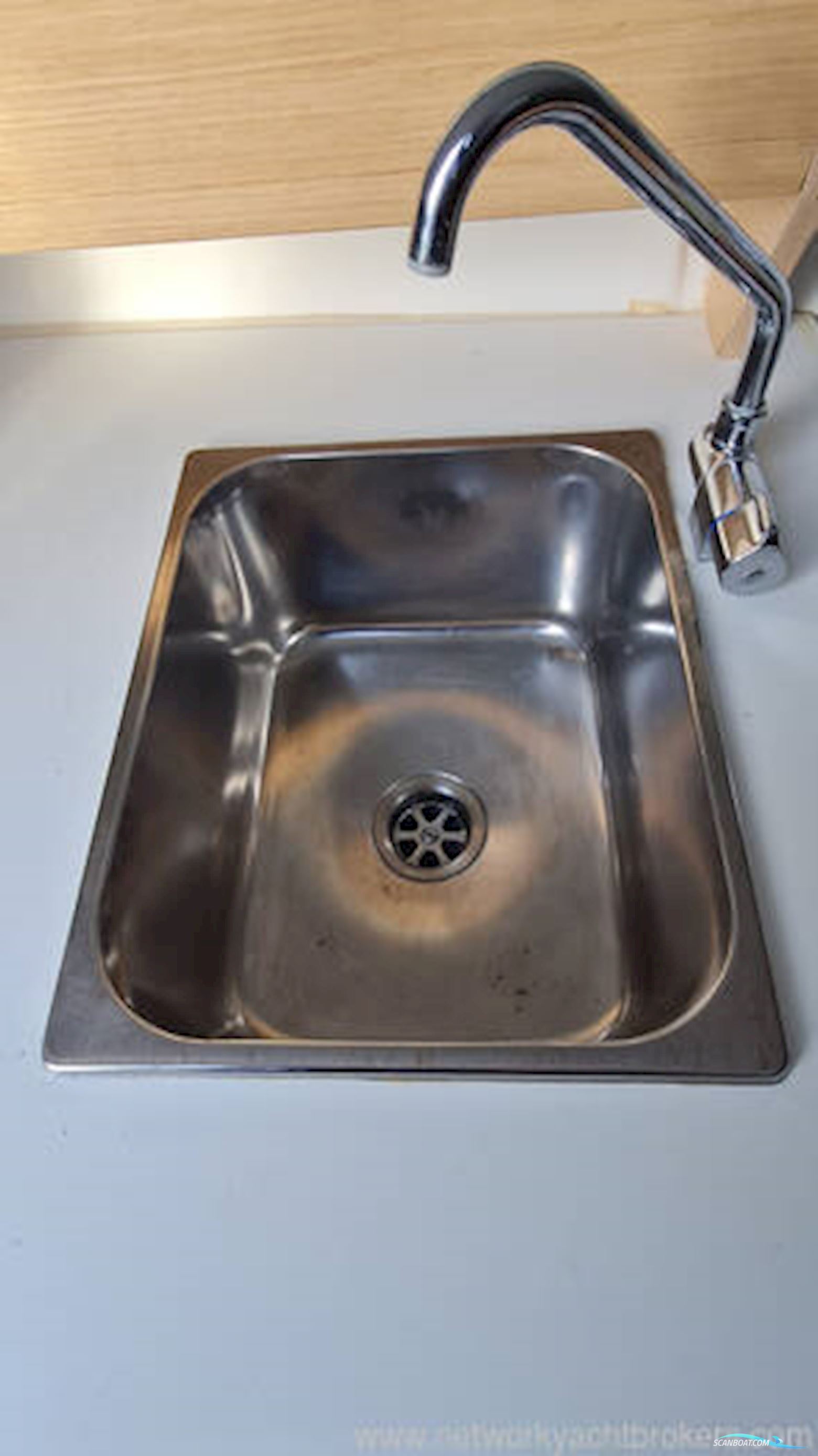 Beneteau Rubis 750 Flyer Sun deck