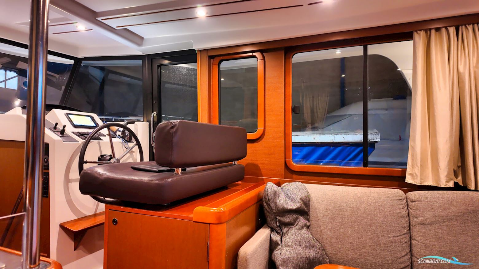 Beneteau Swift Trawler 34 Flybridge