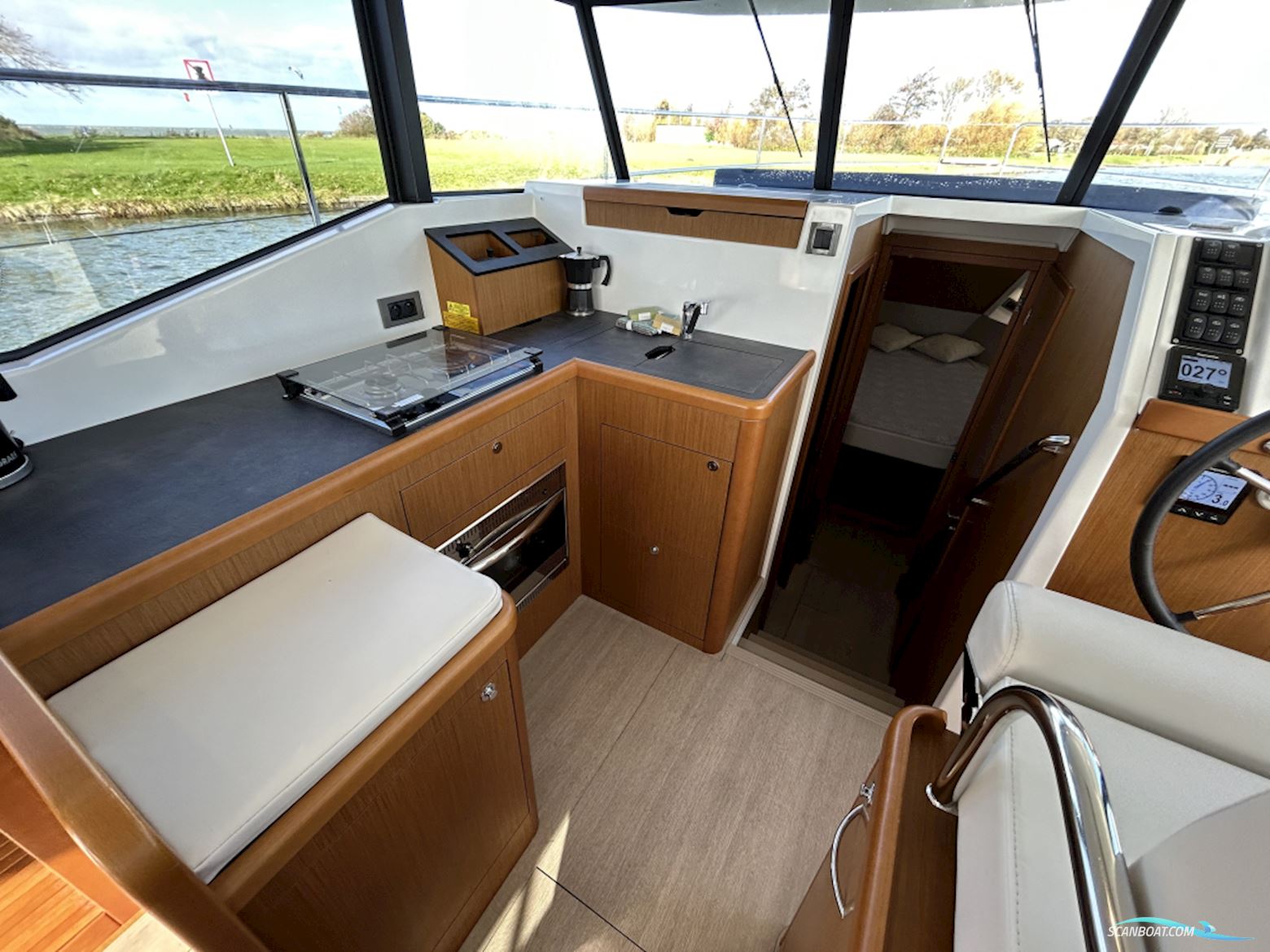 Beneteau Swift Trawler 35