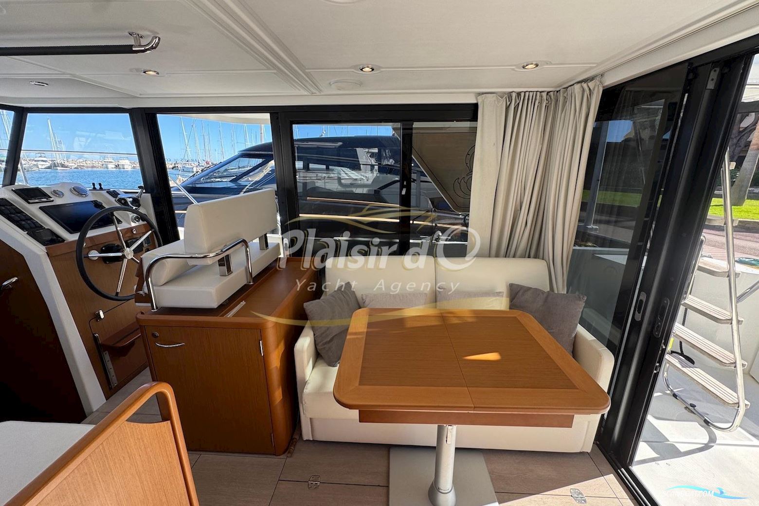 Beneteau Swift Trawler 35