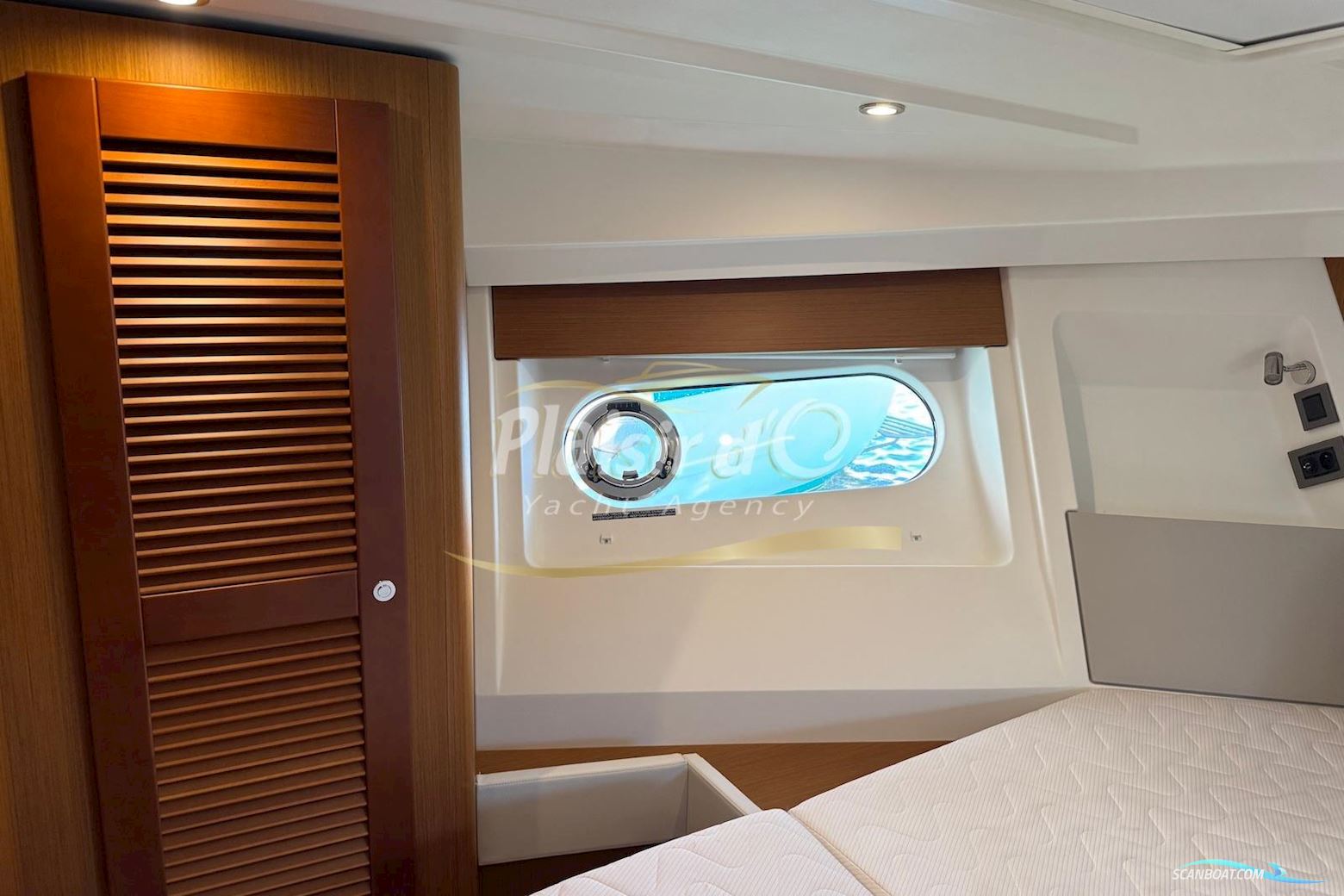 Beneteau Swift Trawler 35