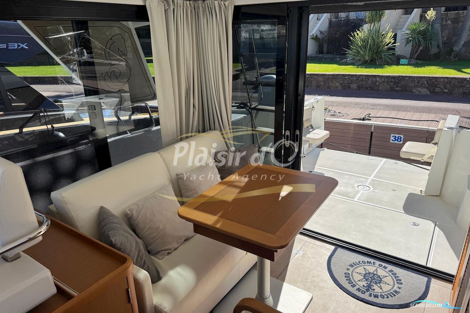 Beneteau Swift Trawler 35