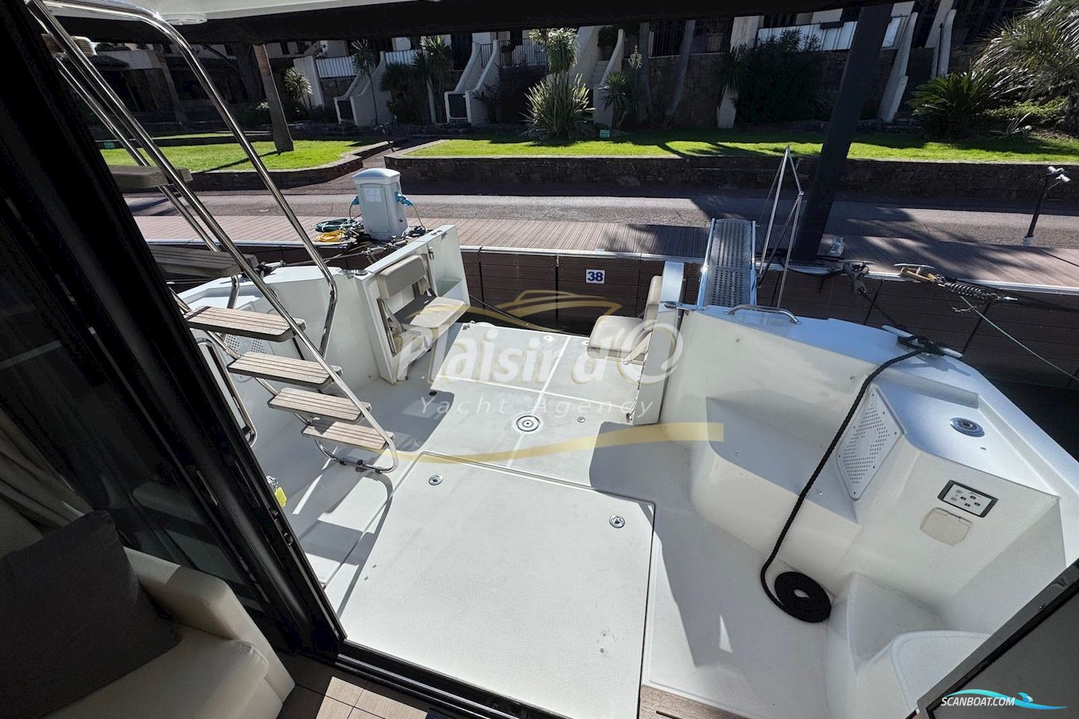 Beneteau Swift Trawler 35