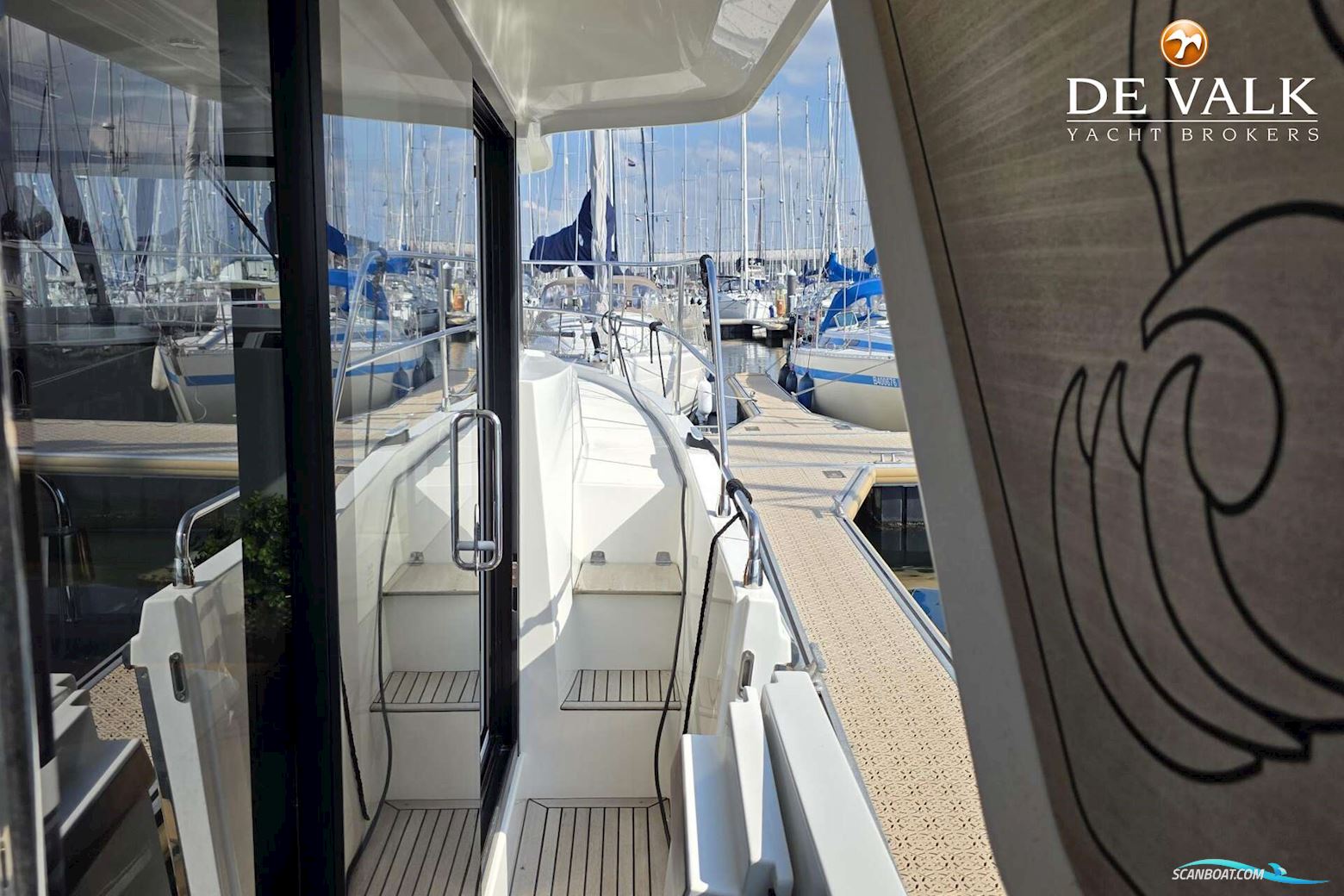 Beneteau Swift Trawler 35