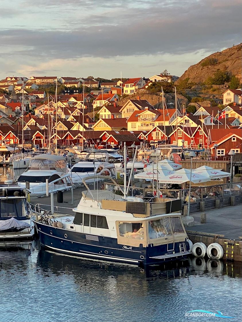 Beneteau Swift Trawler 42