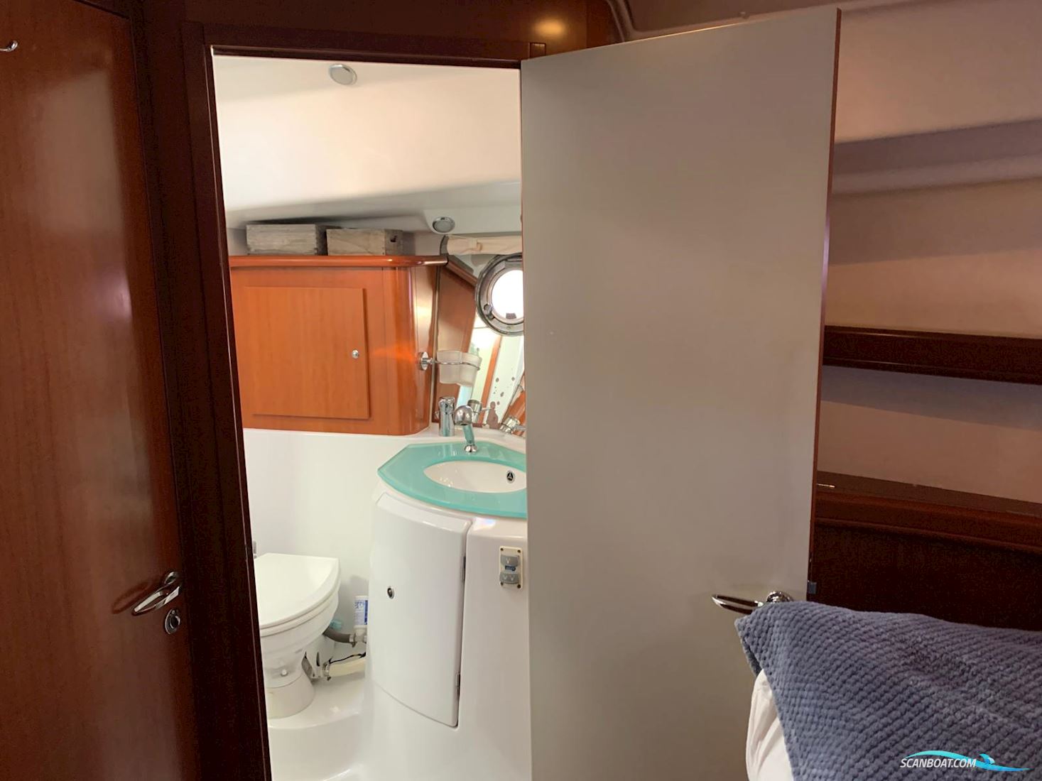 Beneteau Swift Trawler 42