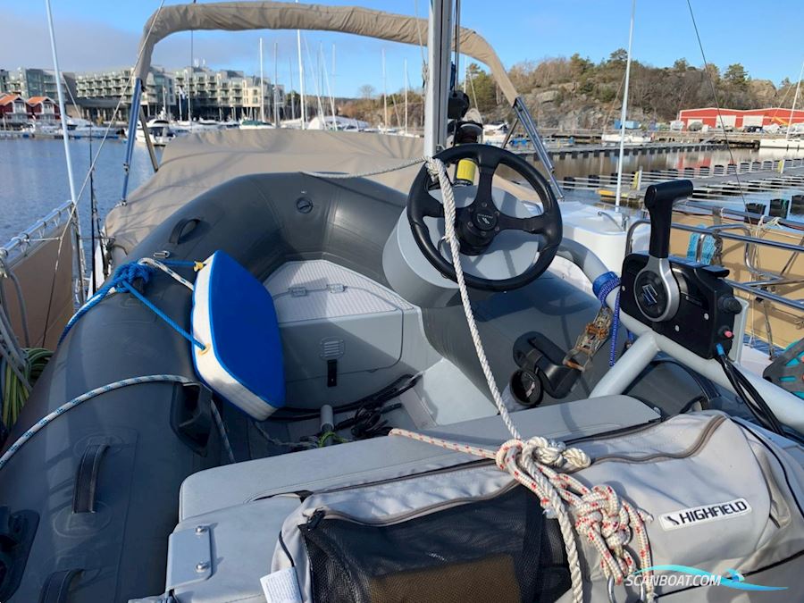 Beneteau Swift Trawler 42