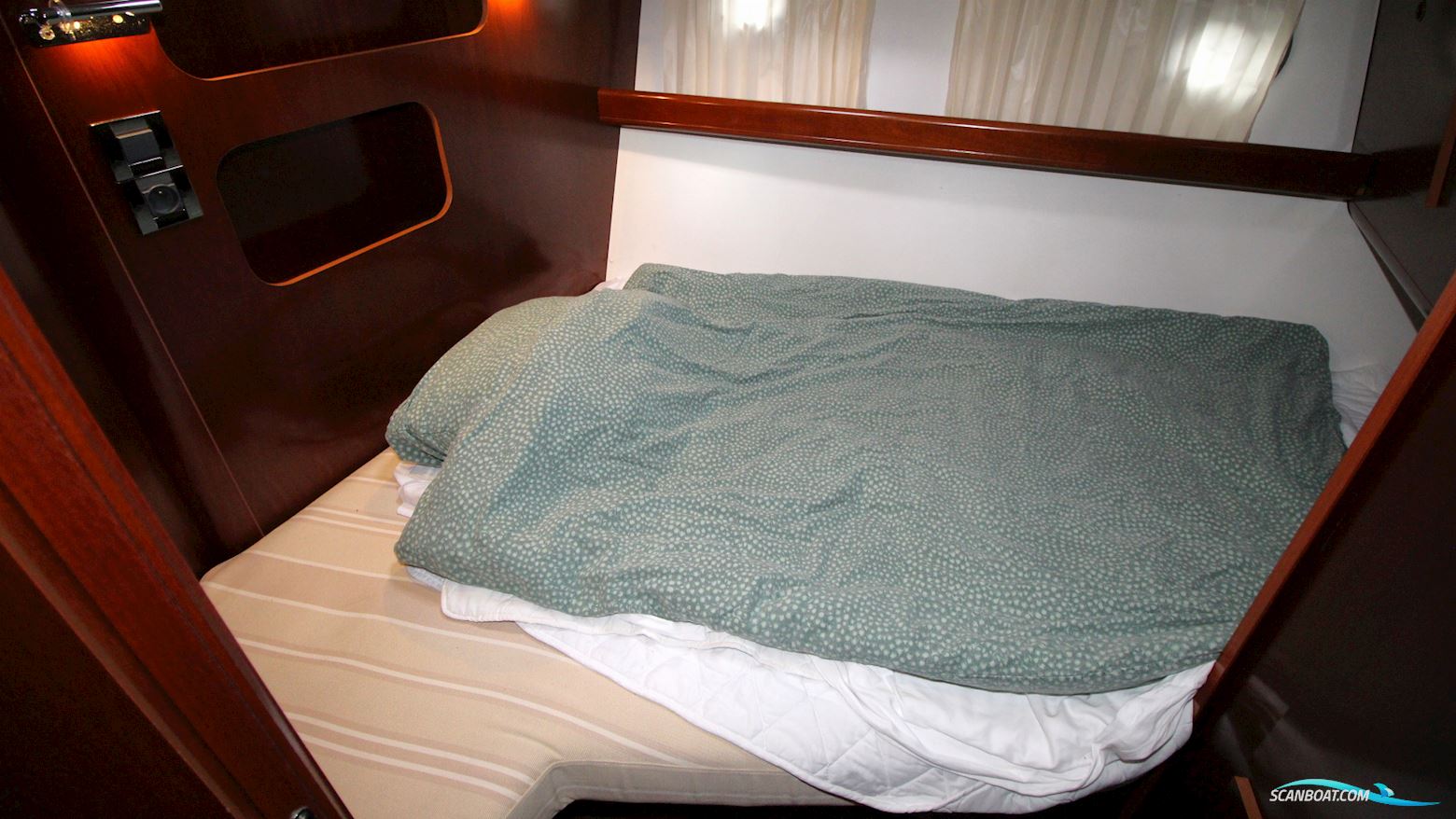 Beneteau Swift Trawler 42