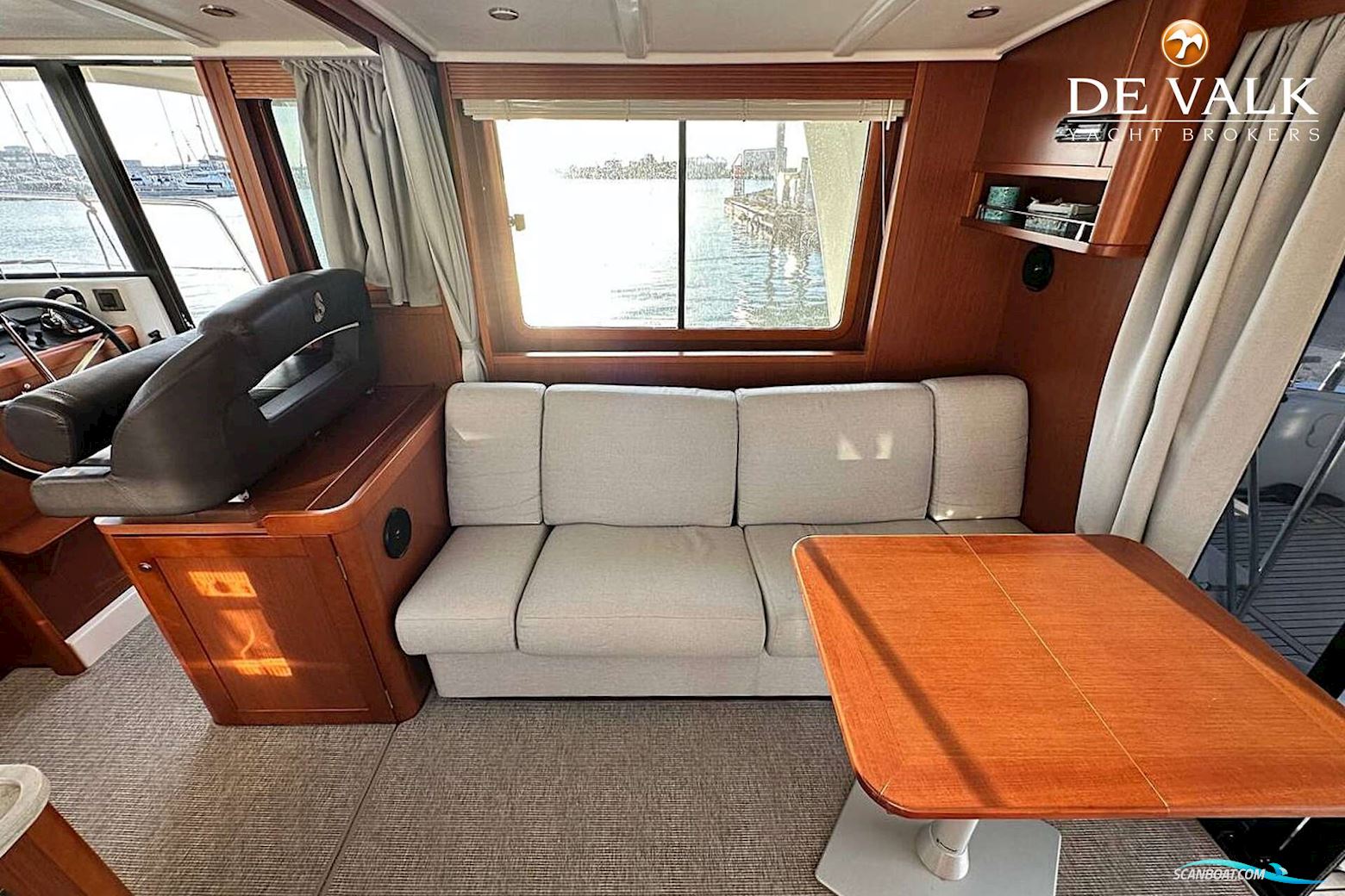 Beneteau Swift Trawler 44