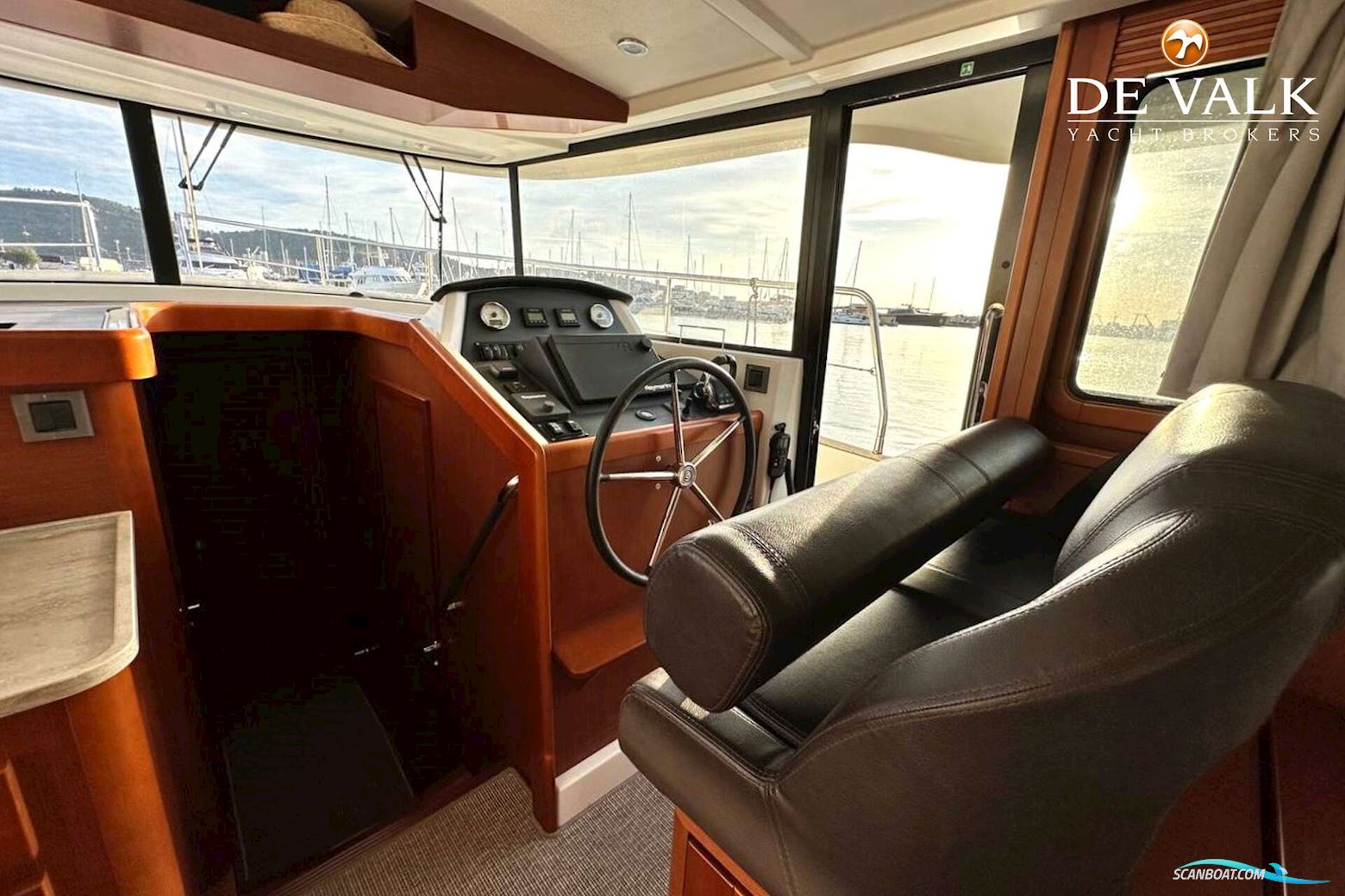 Beneteau Swift Trawler 44