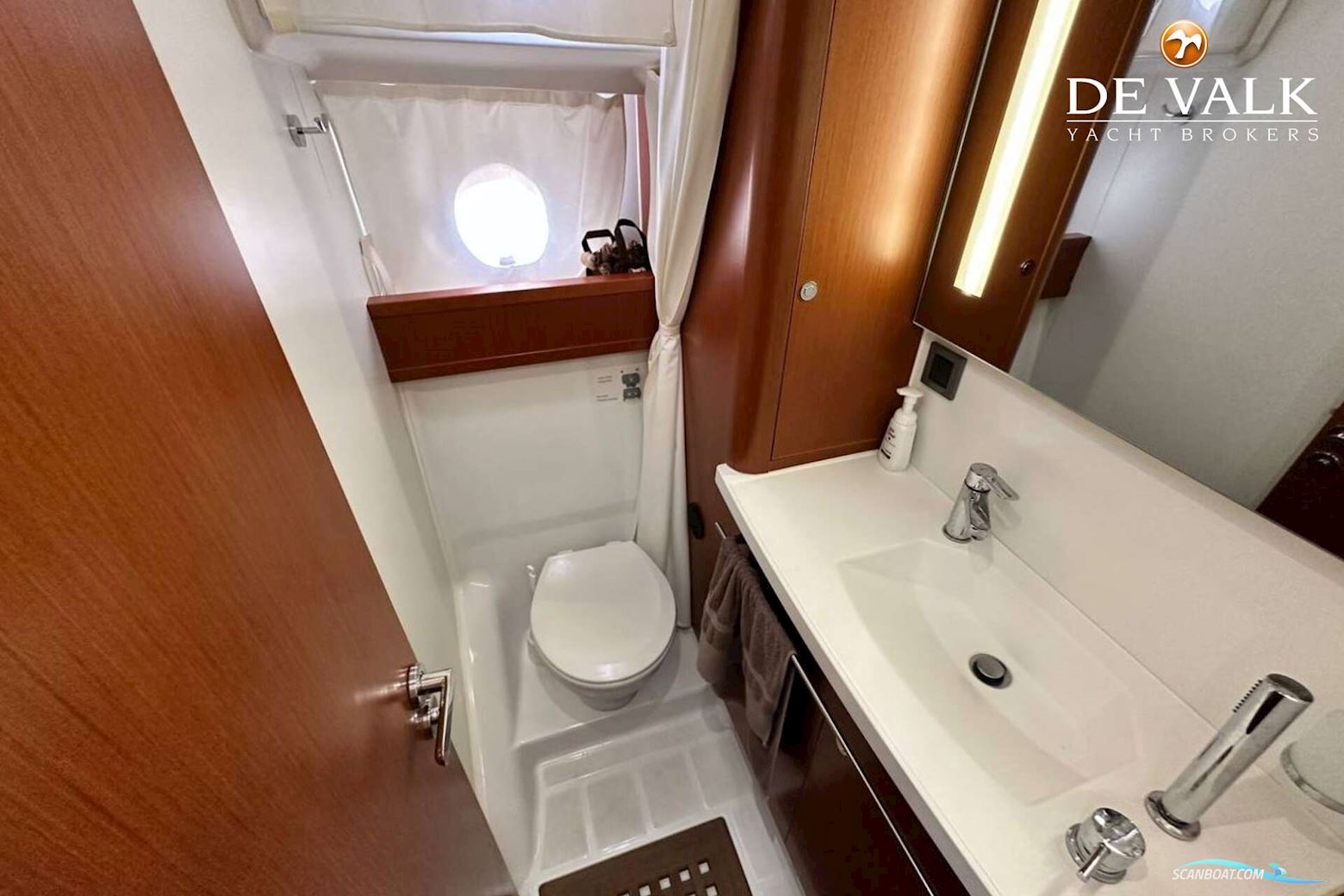 Beneteau Swift Trawler 44