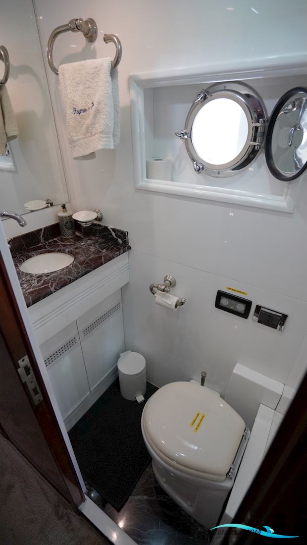 Benetti 79 Sail Division