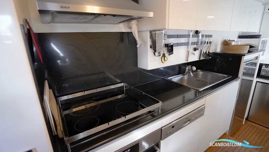 Benetti 79 Sail Division