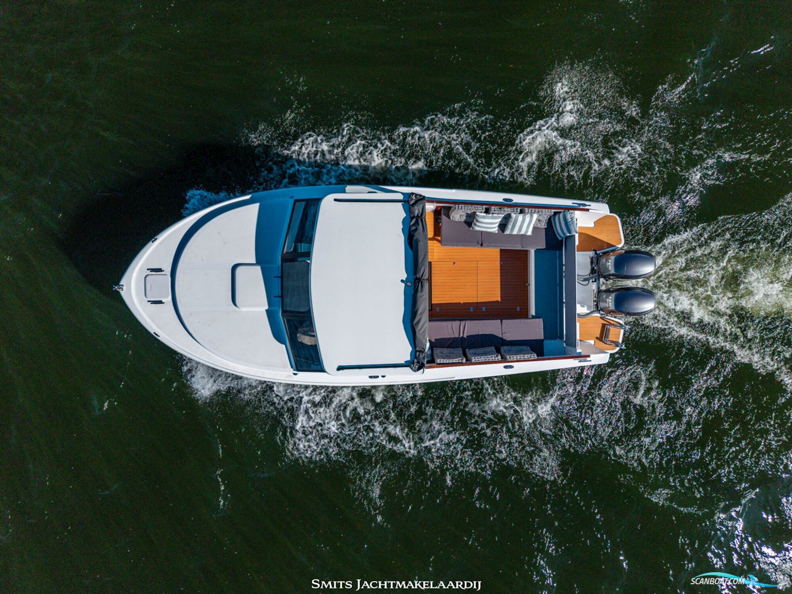 Bertram 25