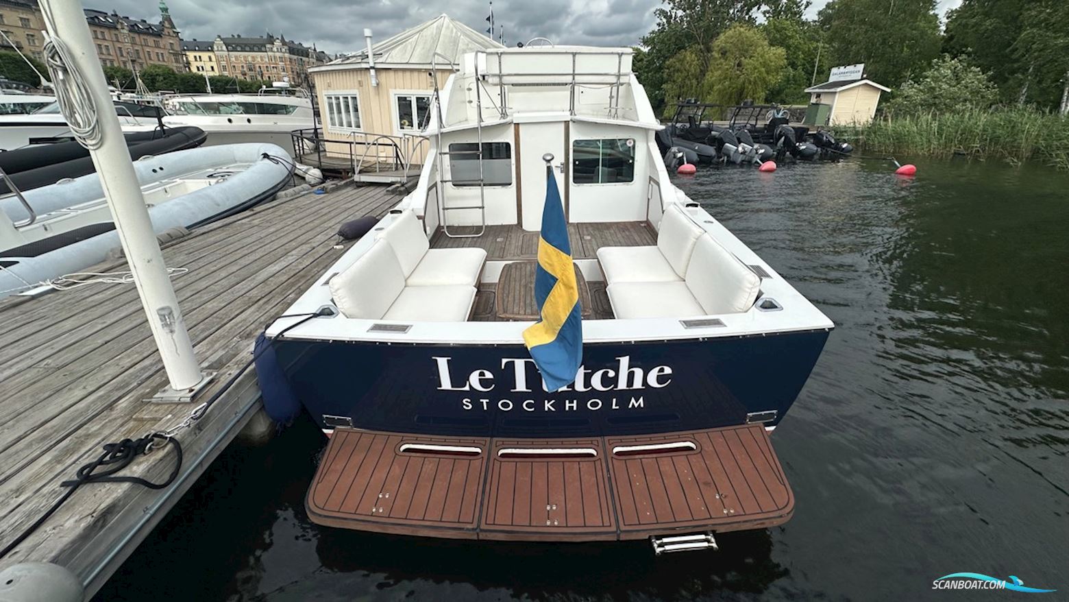 Bertram 28 Flybridge