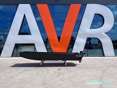 Black work boats Black Jon 500 Motorboten 2024, The Netherlands