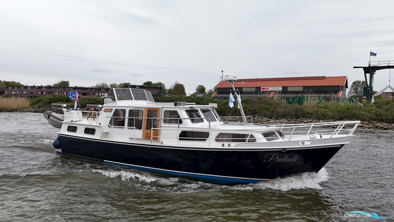 Blauwe Hand Kruiser 11.80 AK Motorboten 1981, met Perkins motor, The Netherlands