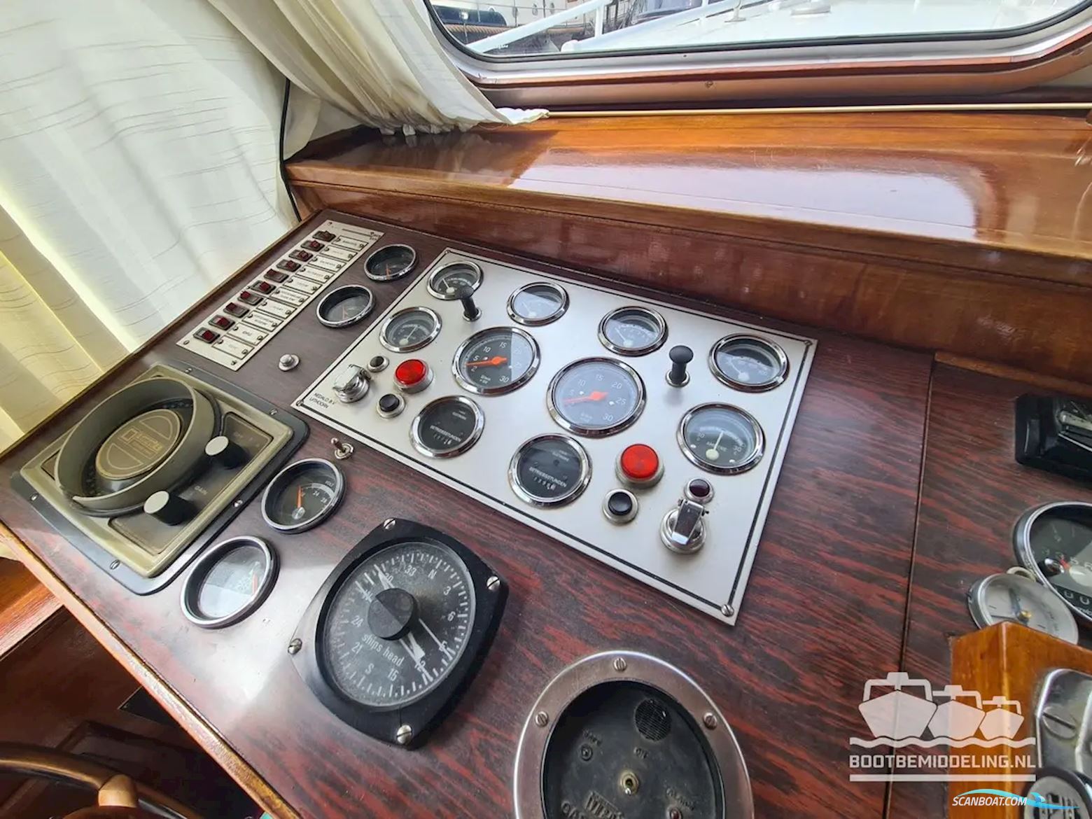 Blauwe Hand Kruiser 14.00 AK