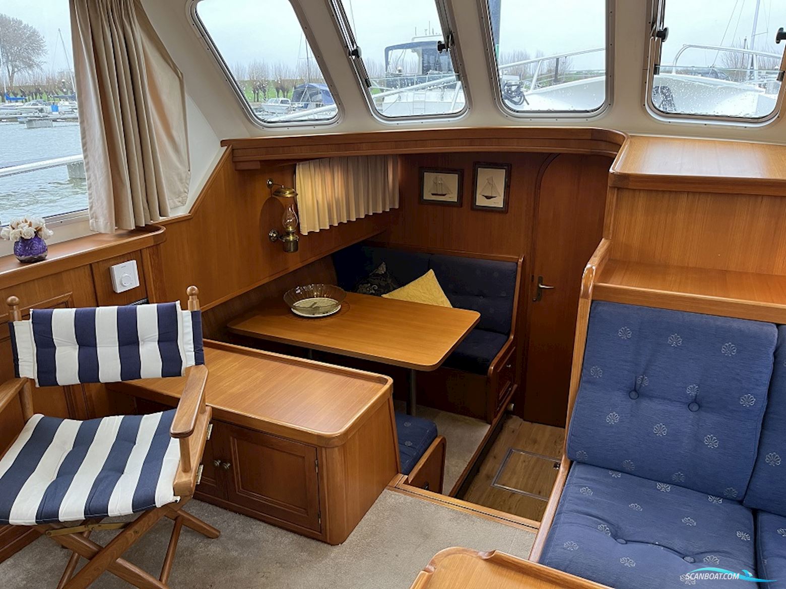Blauwe Hand Trawler 1400