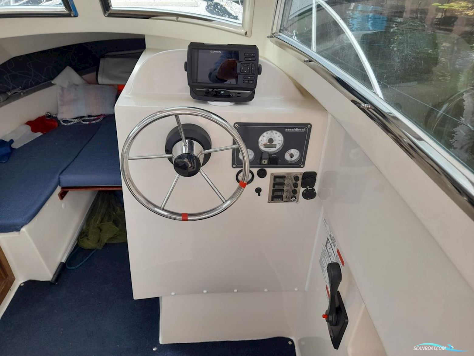 Blue Star  Retro Cabin 22 Fisherboat