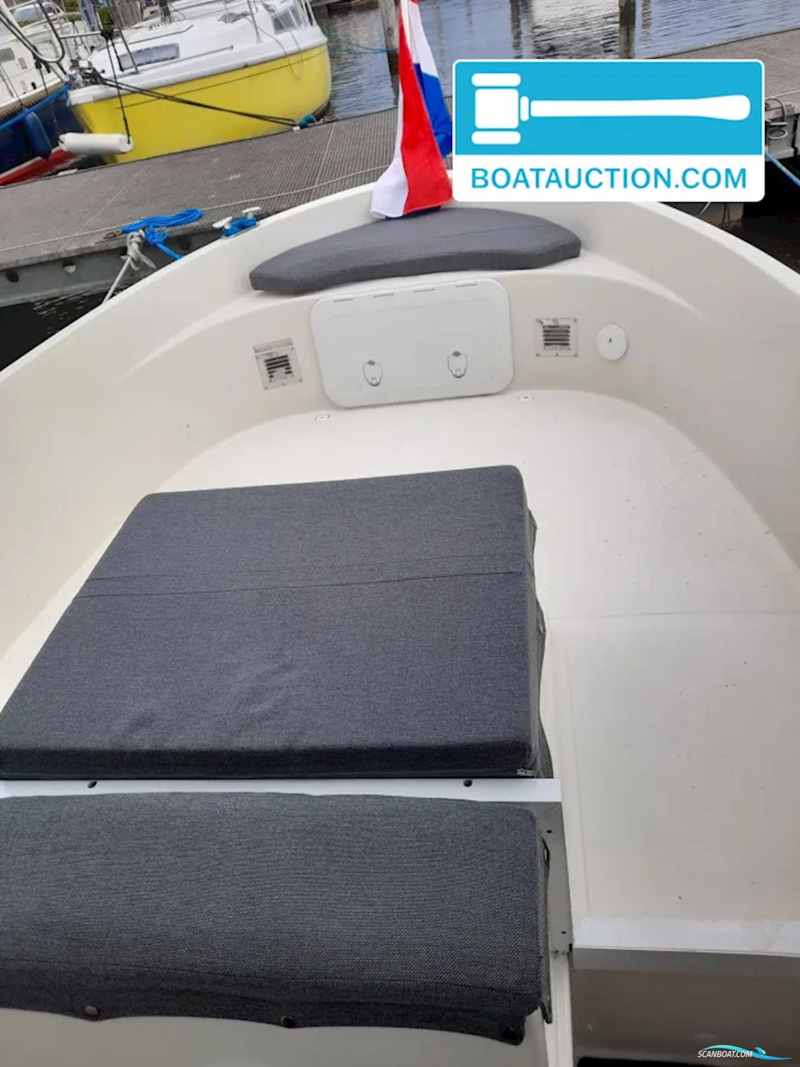 Bluestar Retro Cabin 22