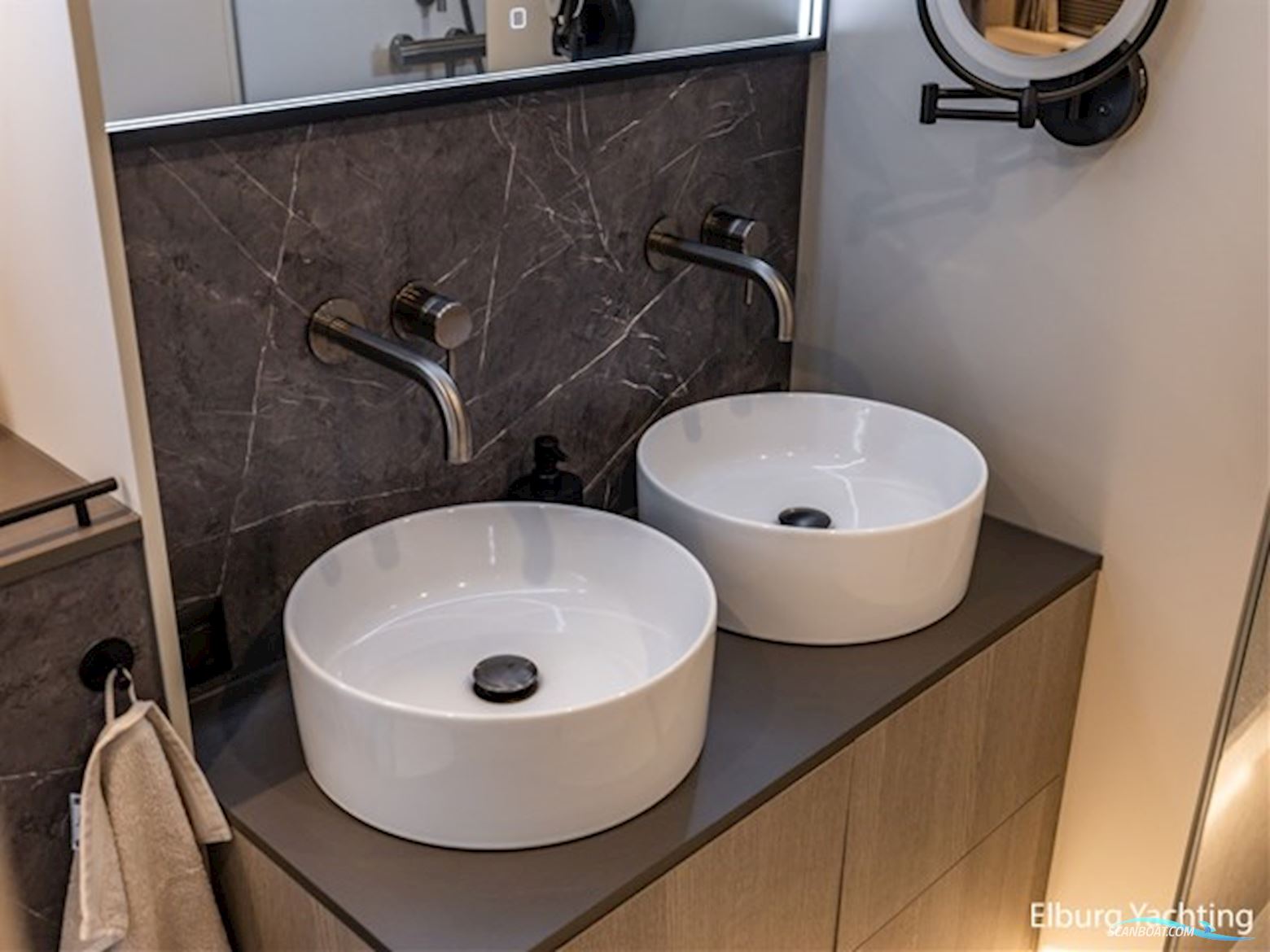 Boarncruiser 14.40 Elegance