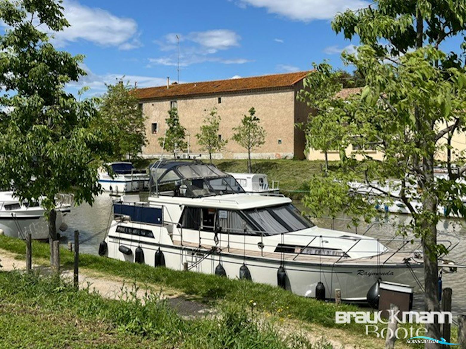 Boarncruiser New Line de Luxe 395