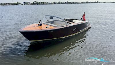 Boesch 510 Sport de Luxe Motorboten 1973, met Crusader motor, The Netherlands