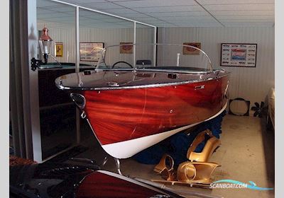 Boesch 580 Acapulco de Luxe Motorboten 1968, met Boesch Marine motor, The Netherlands