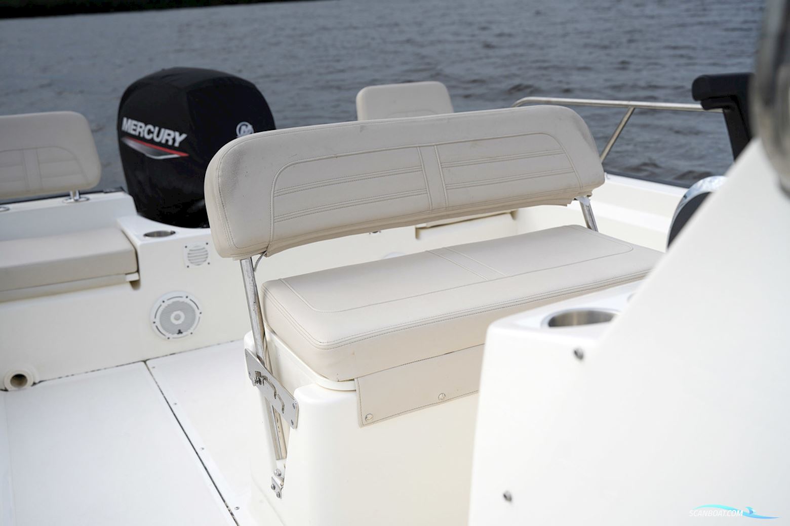Boston Whaler 190 Montauk