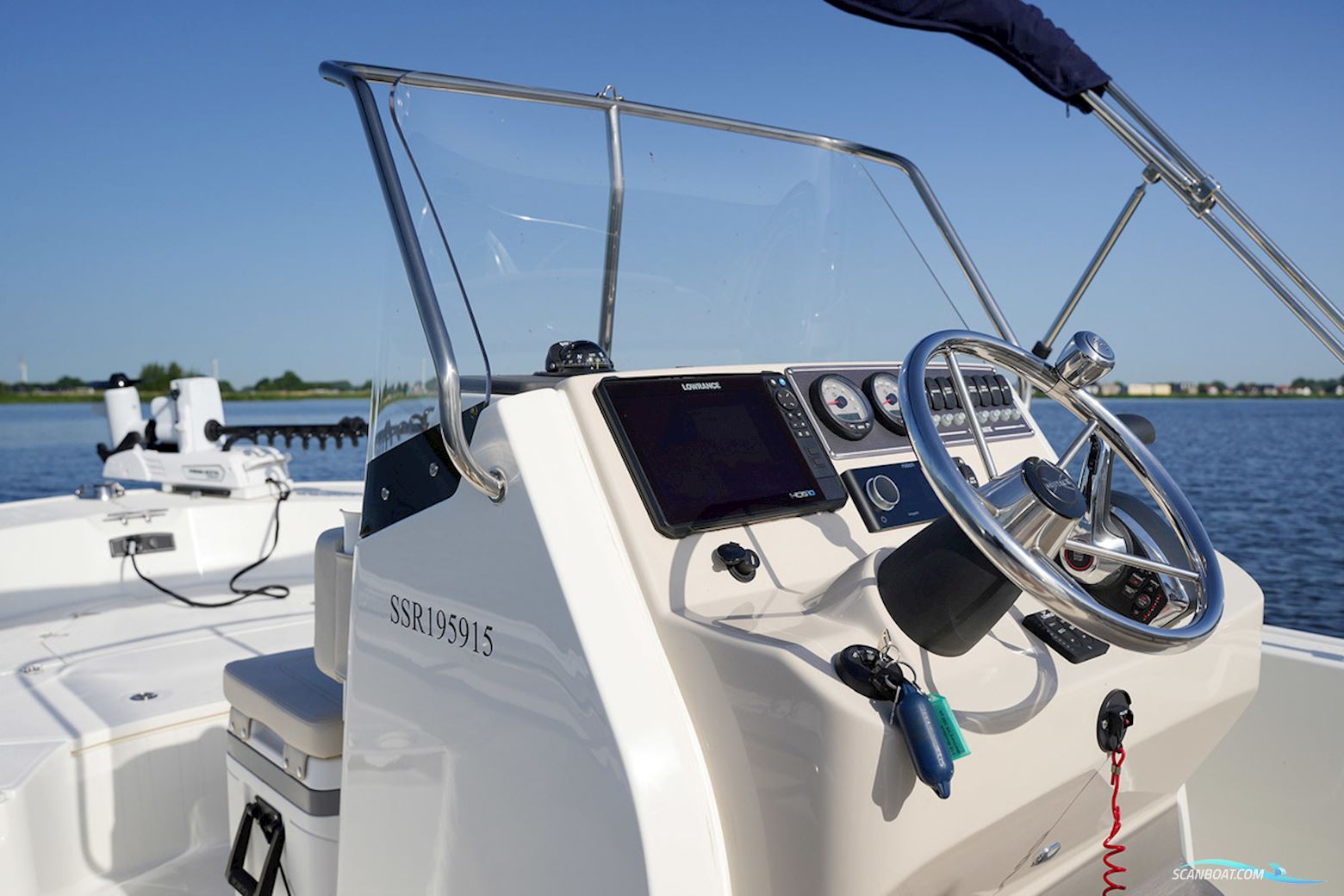 Boston Whaler 210 Montauk