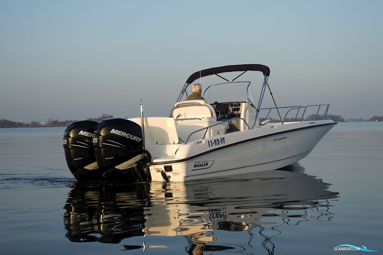 Boston Whaler 270 Dauntless