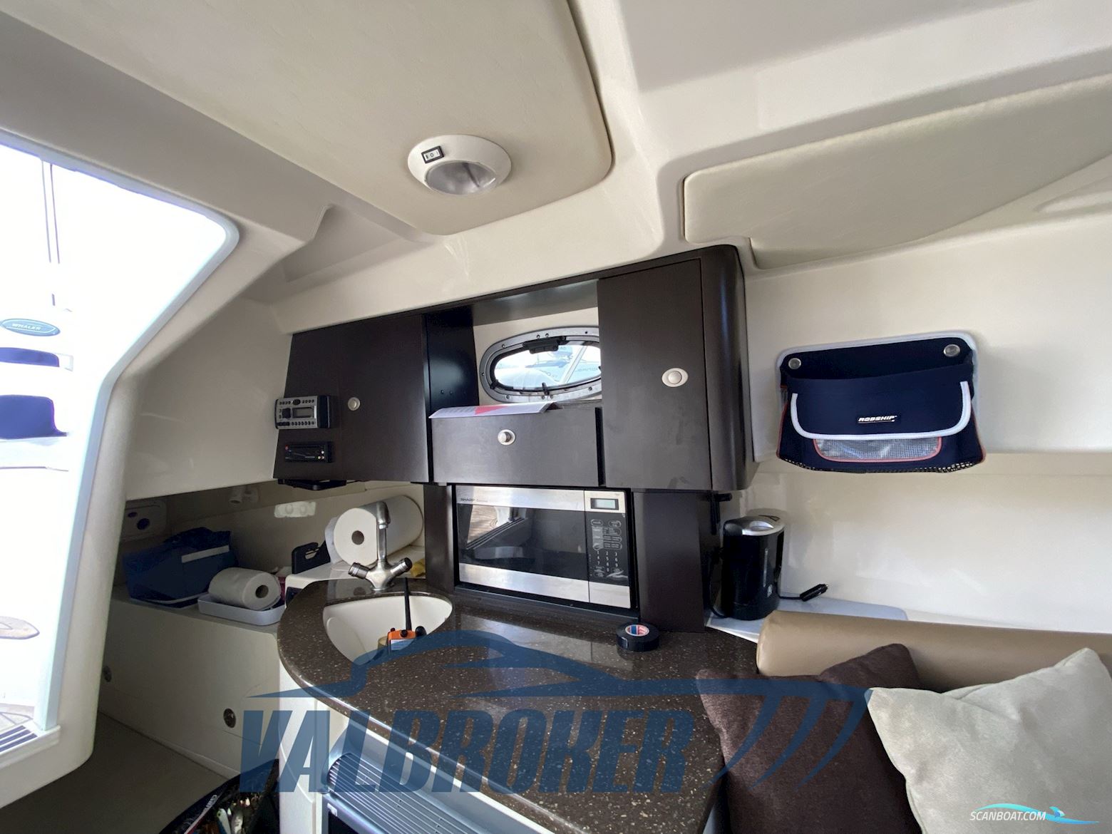 Boston Whaler 285 CONQUEST