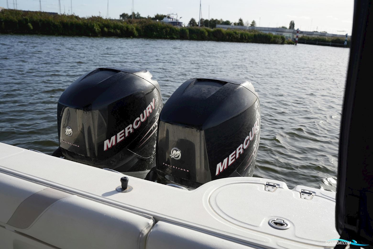 Boston Whaler 285 Conquest