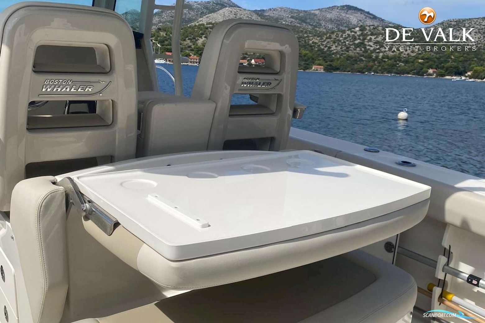 Boston Whaler 330 Outrage