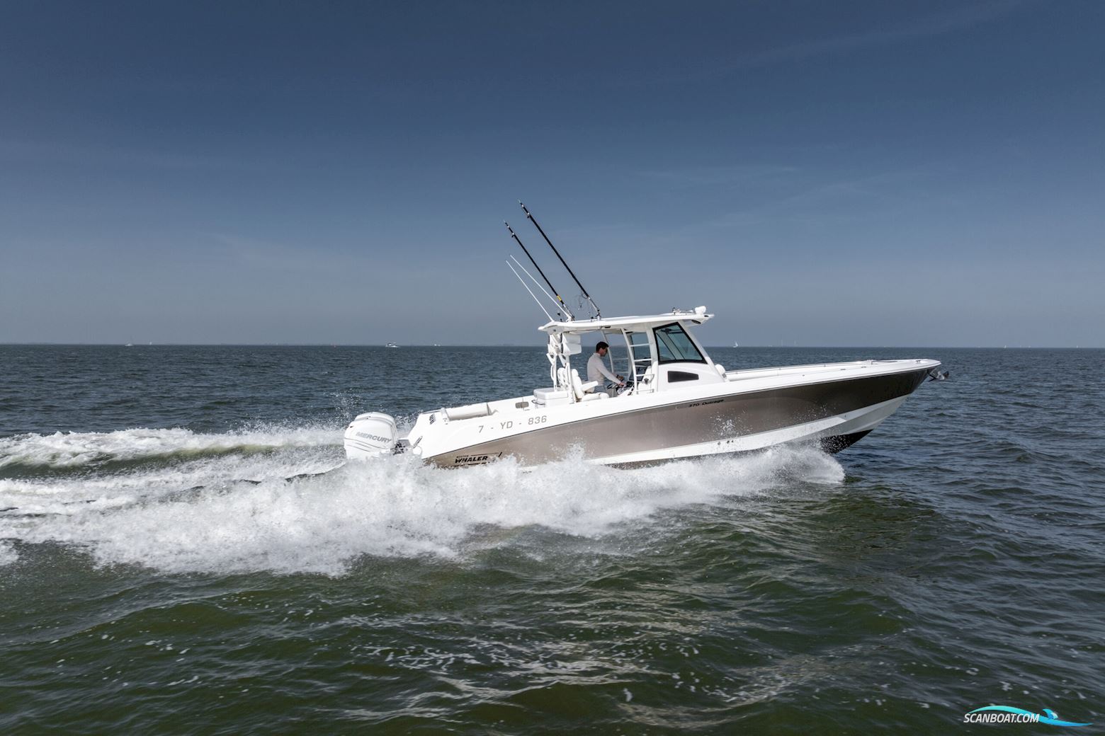 Boston Whaler 370 Outrage