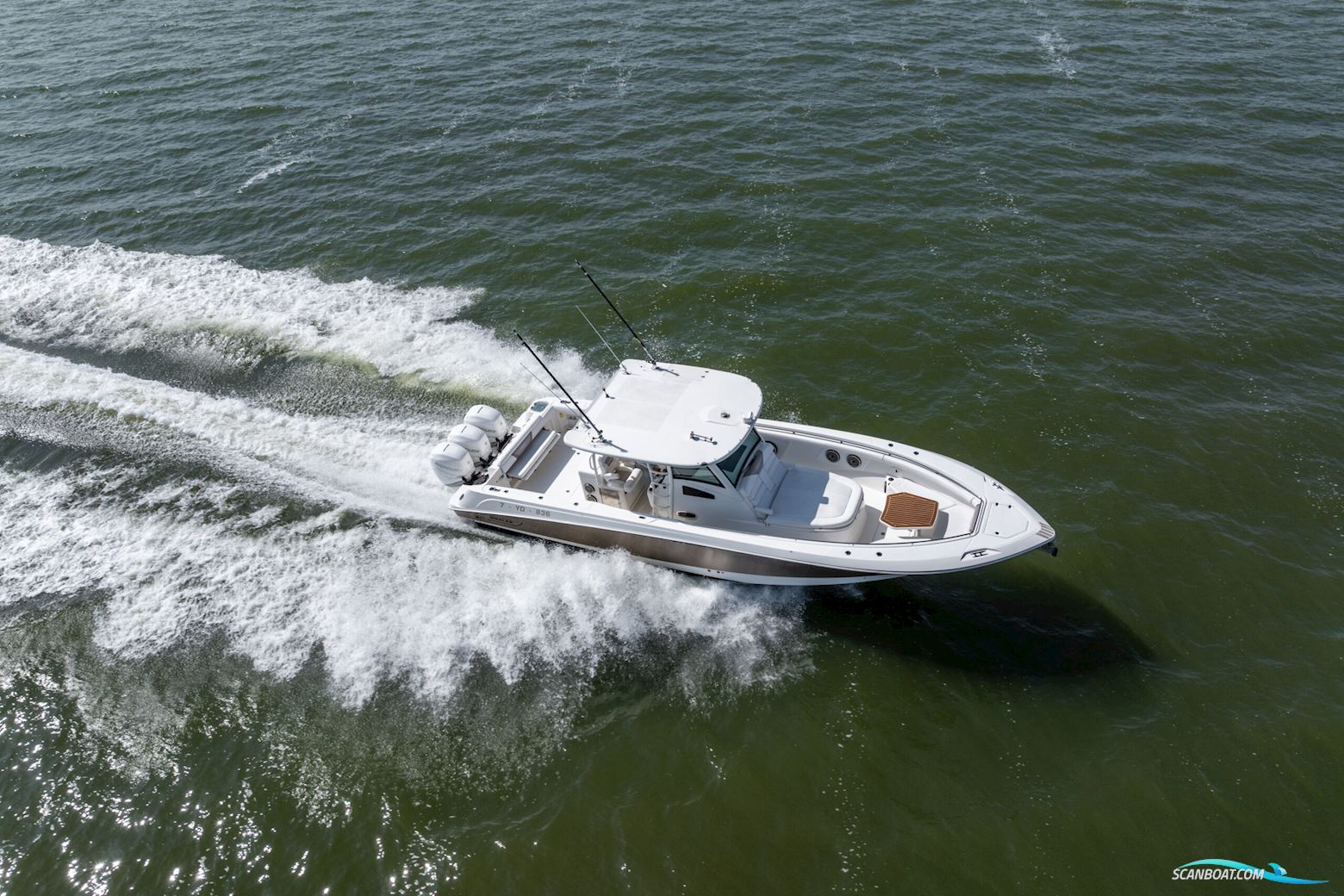 Boston Whaler 370 Outrage