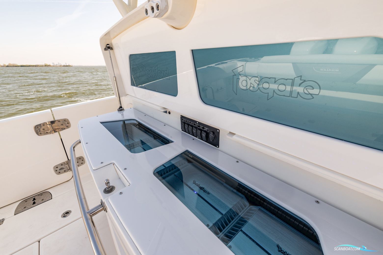 Boston Whaler 370 Outrage