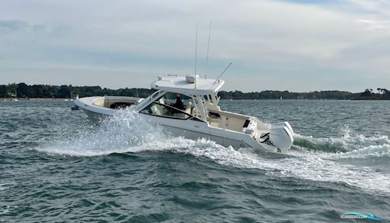 Boston Whaler Vantage 280