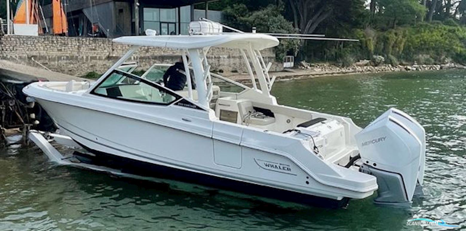 Boston Whaler Vantage 280