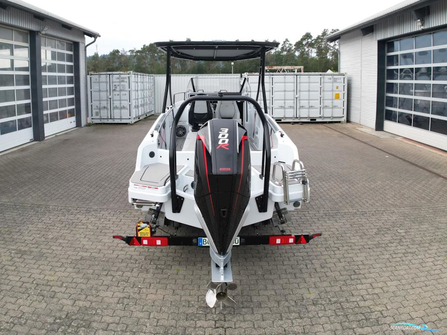 Brabus 300 Shadow - Multistorage