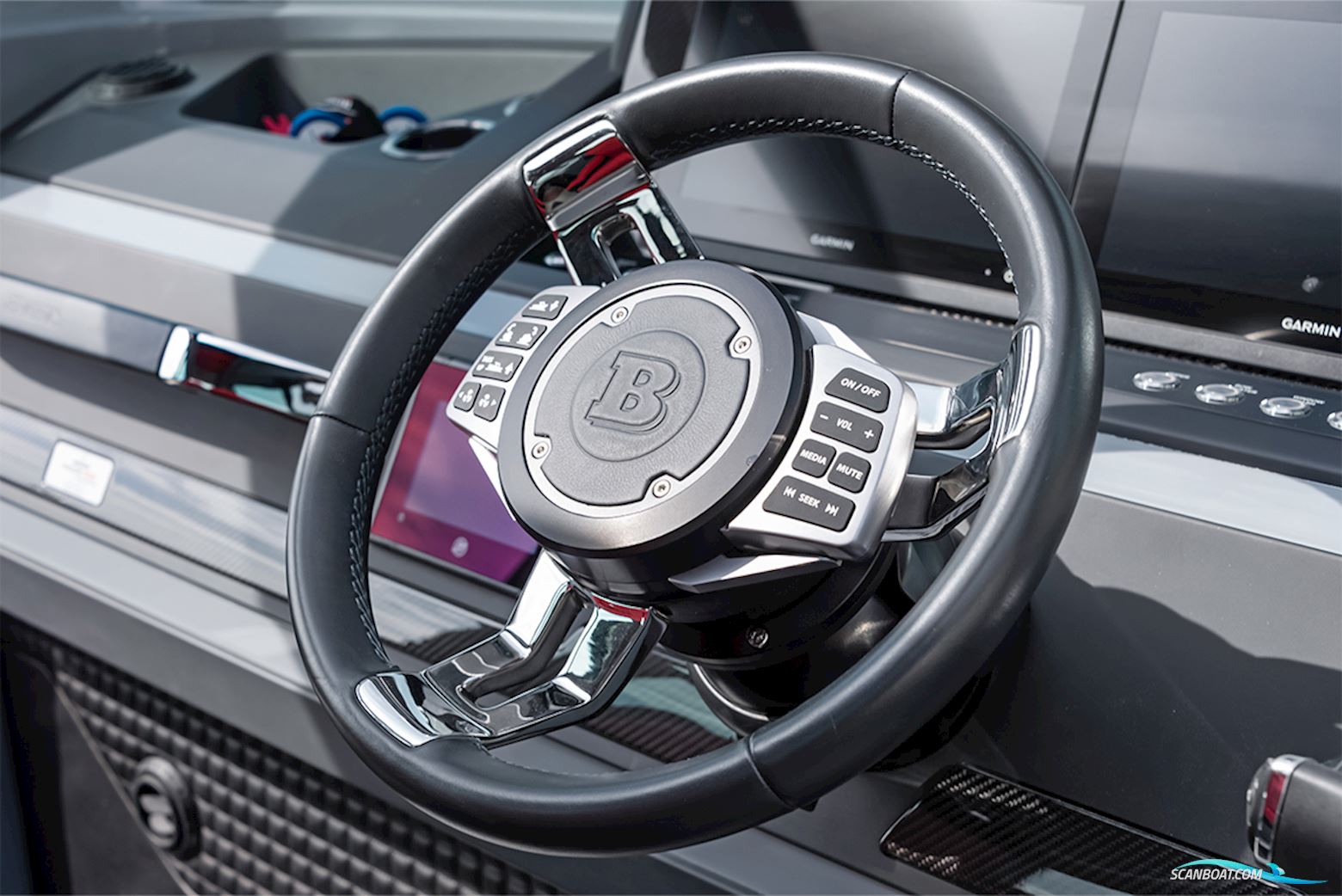 Brabus Axopar 28 Mkii Shadow 500 Cabin