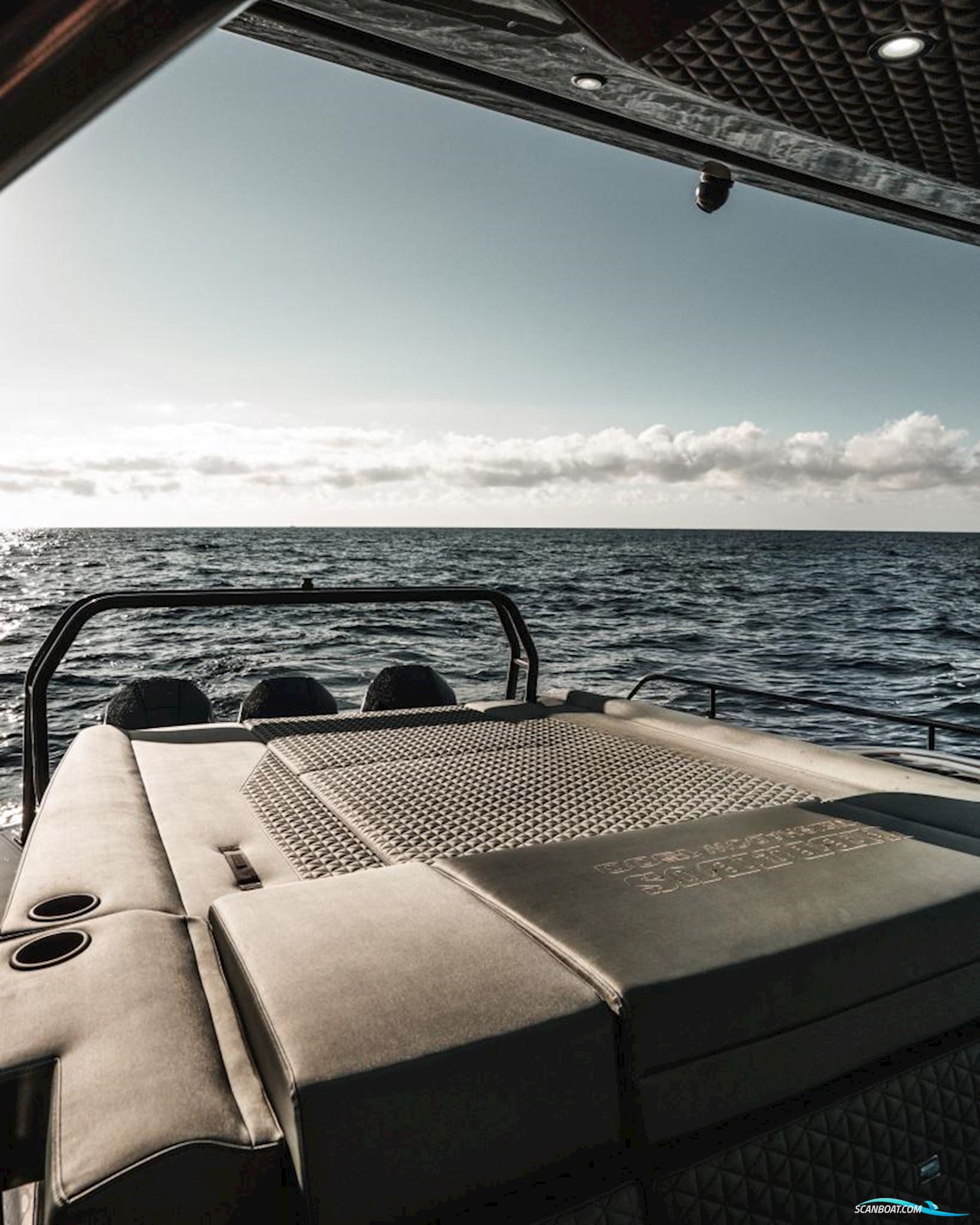 Brabus Shadow 1500 Cross Top