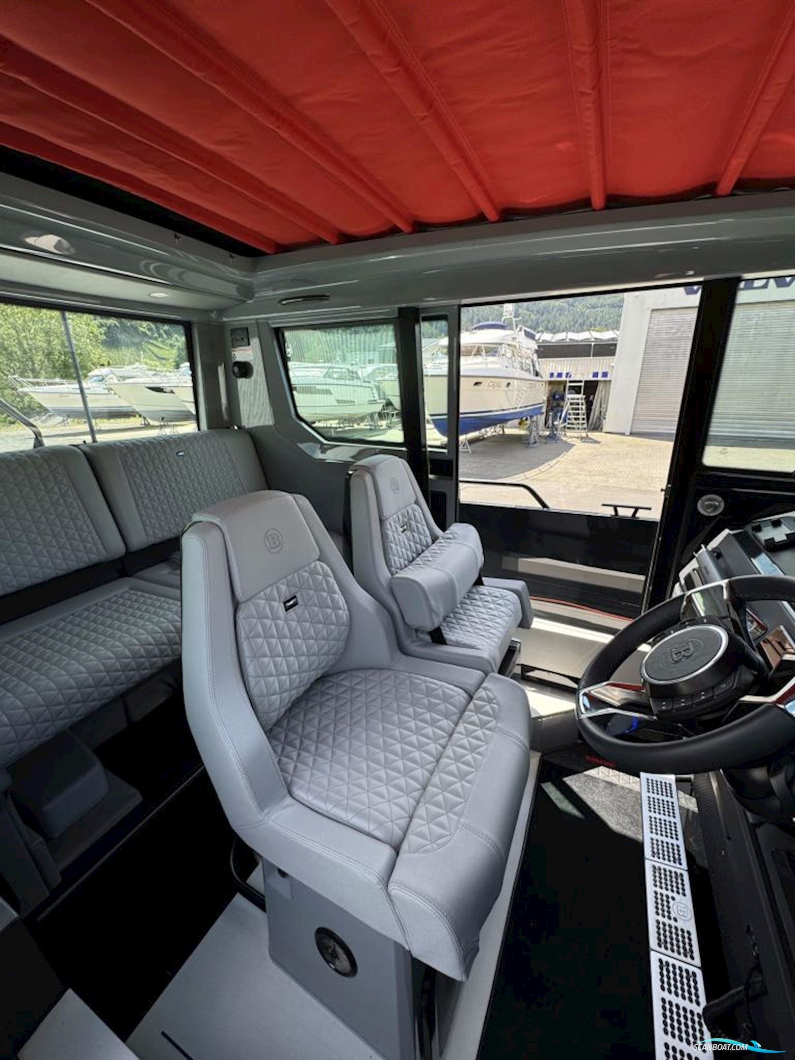 Brabus Shadow 500 Cabin